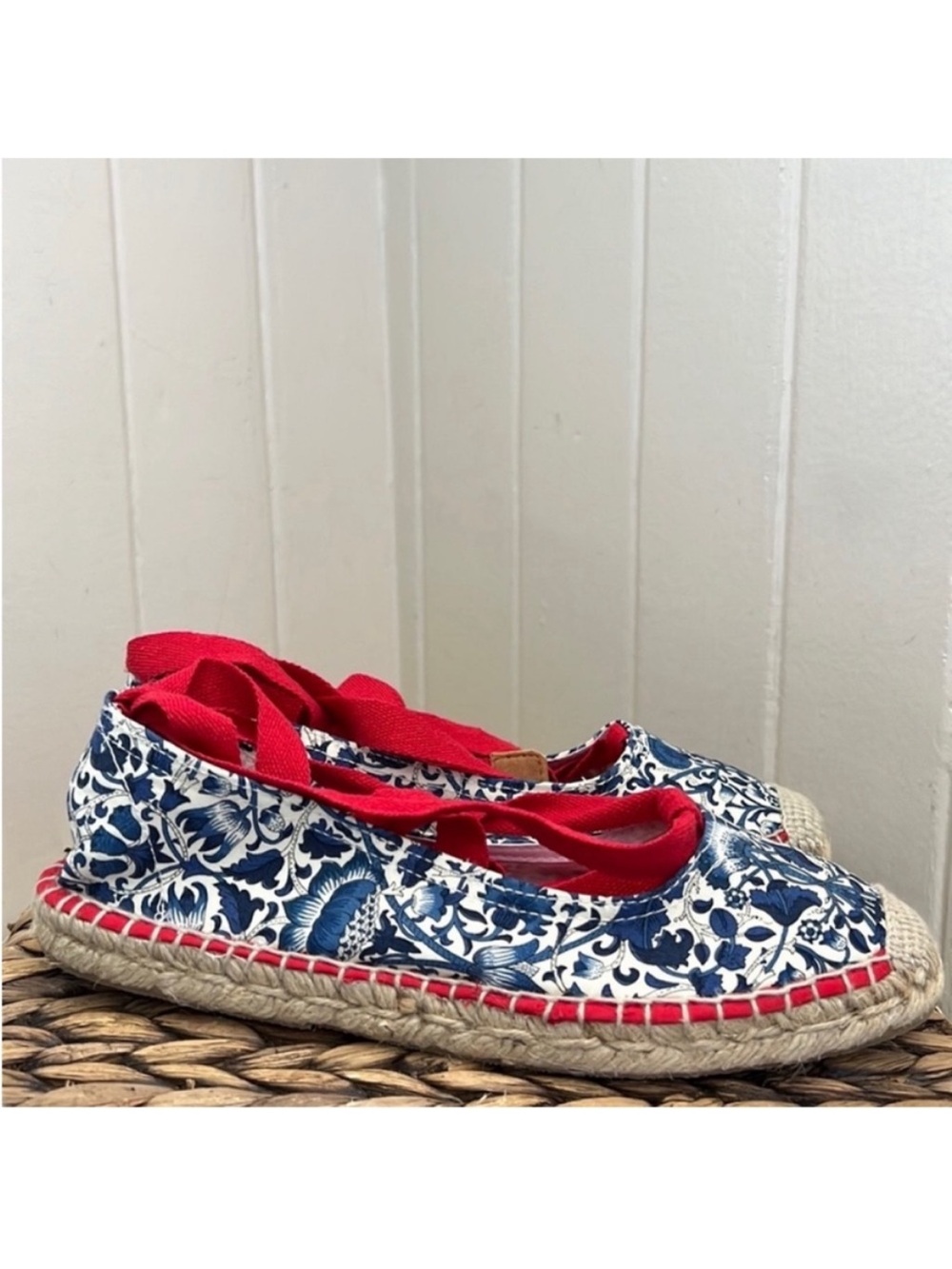 NIB Brooks Brothers Lace Up Espadrilles in French Toile Indigo Print - Picture 5 of 16